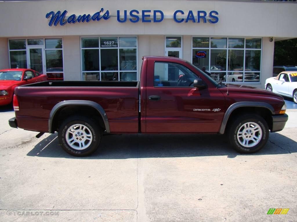 2002 Dakota SXT Regular Cab - Dark Garnet Red Pearl / Dark Slate Gray photo #1