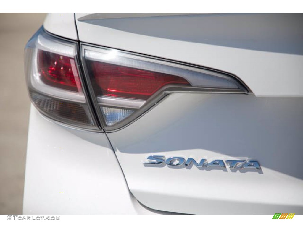 2017 Hyundai Sonata SE Hybrid Marks and Logos Photo #139566566