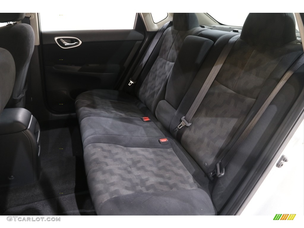 2013 Nissan Sentra SV Rear Seat Photos
