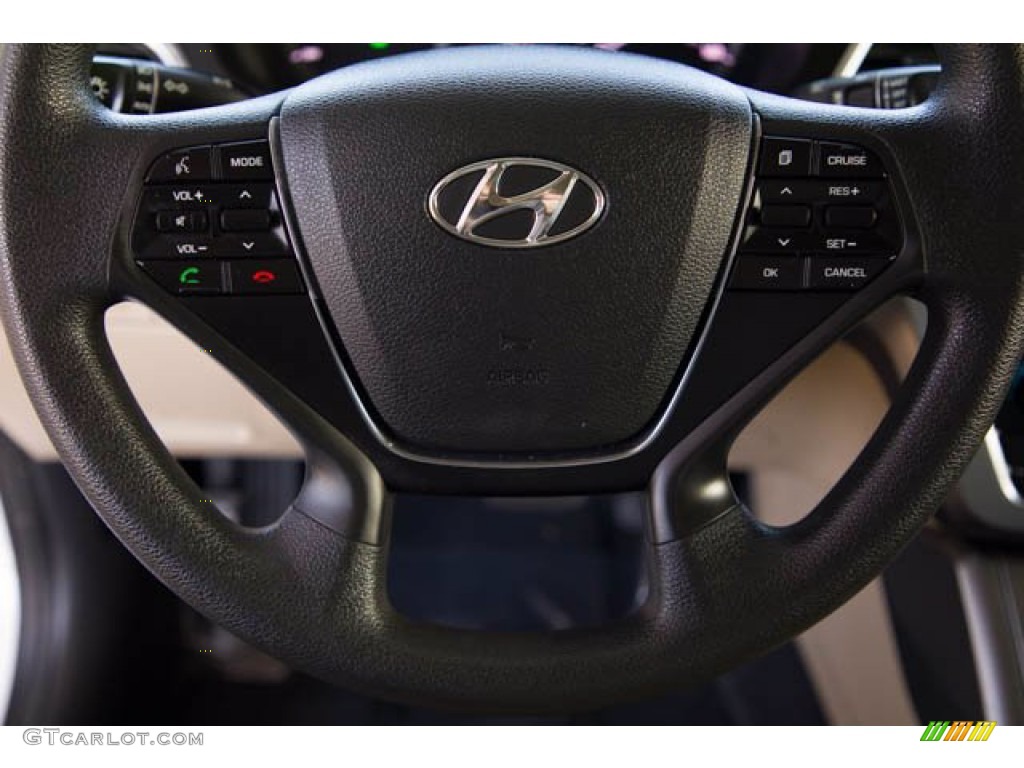 2017 Hyundai Sonata SE Hybrid Beige Steering Wheel Photo #139566616