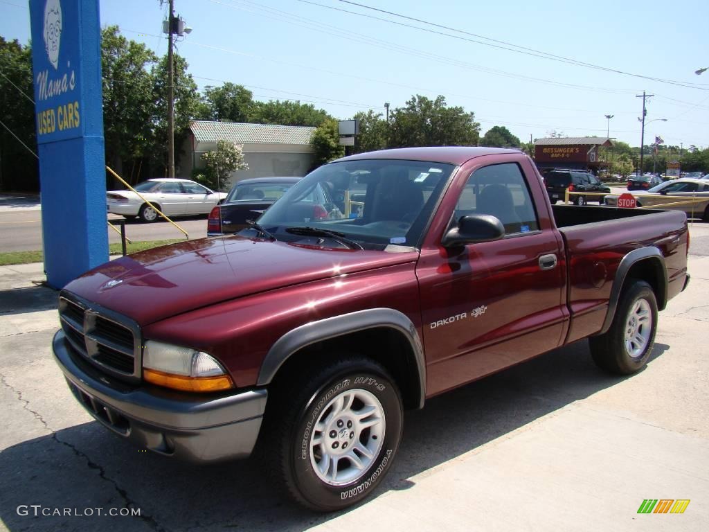 2002 Dakota SXT Regular Cab - Dark Garnet Red Pearl / Dark Slate Gray photo #4