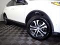 Super White - RAV4 LE Photo No. 3