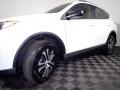 Super White - RAV4 LE Photo No. 8