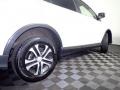 Super White - RAV4 LE Photo No. 16