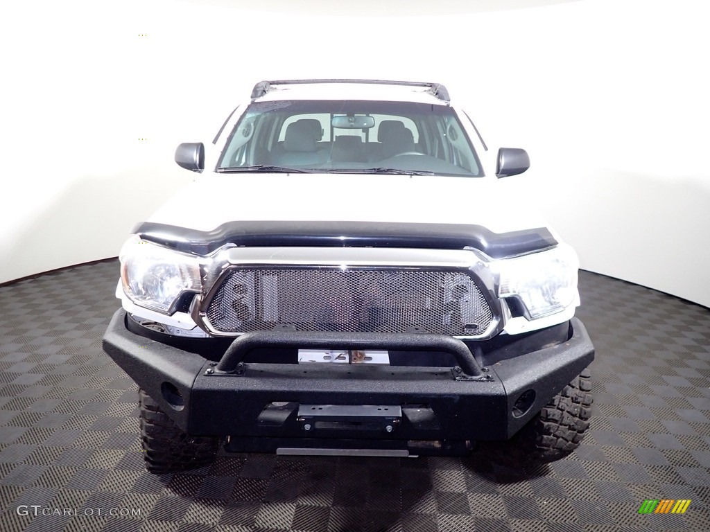 2013 Tacoma V6 TRD Double Cab 4x4 - Super White / Graphite photo #4