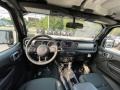 Black - Gladiator Sport 4x4 Photo No. 4