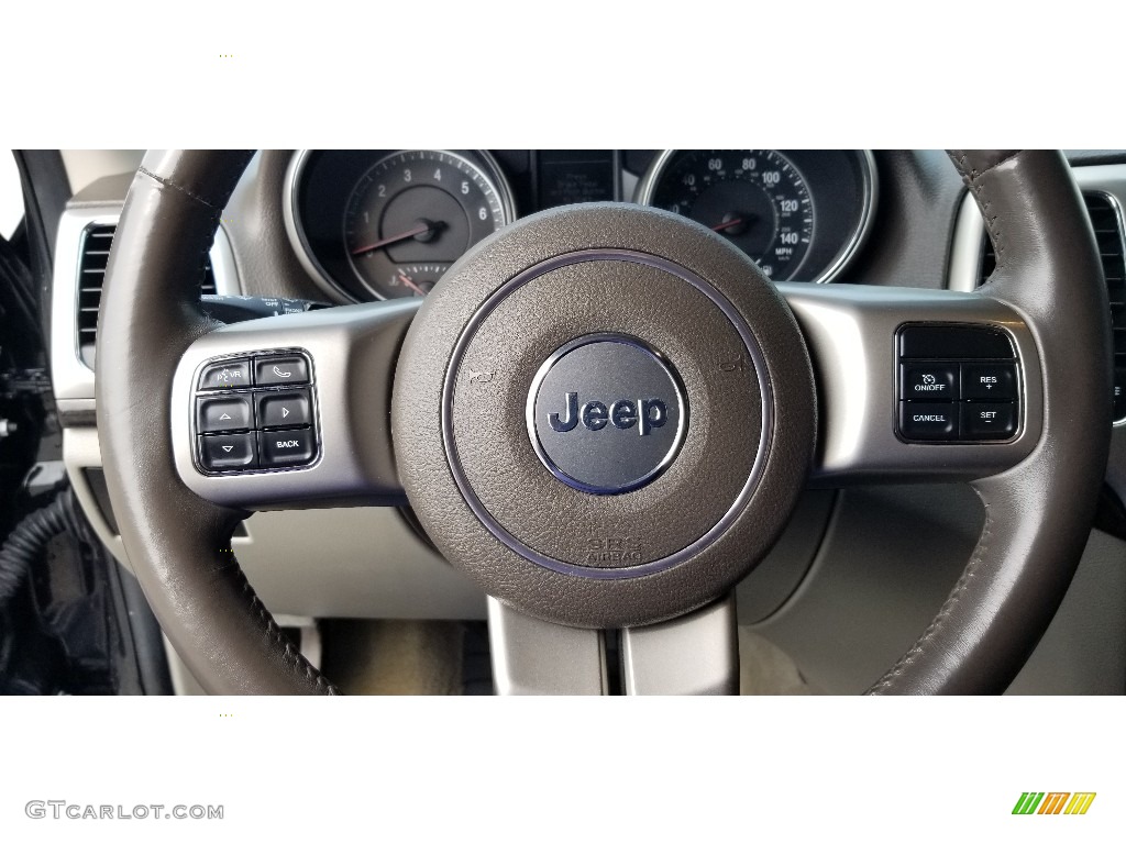 2012 Grand Cherokee Laredo 4x4 - Black Forest Green Pearl / Dark Graystone/Medium Graystone photo #17