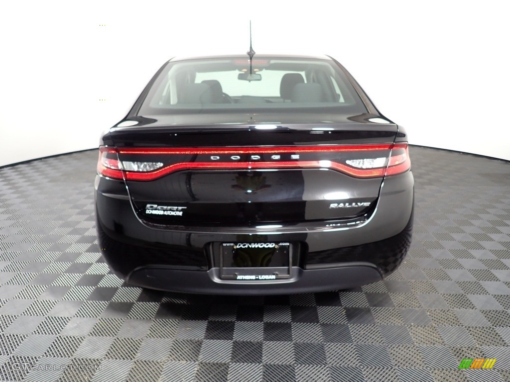 2016 Dart SXT - Pitch Black / Black photo #11