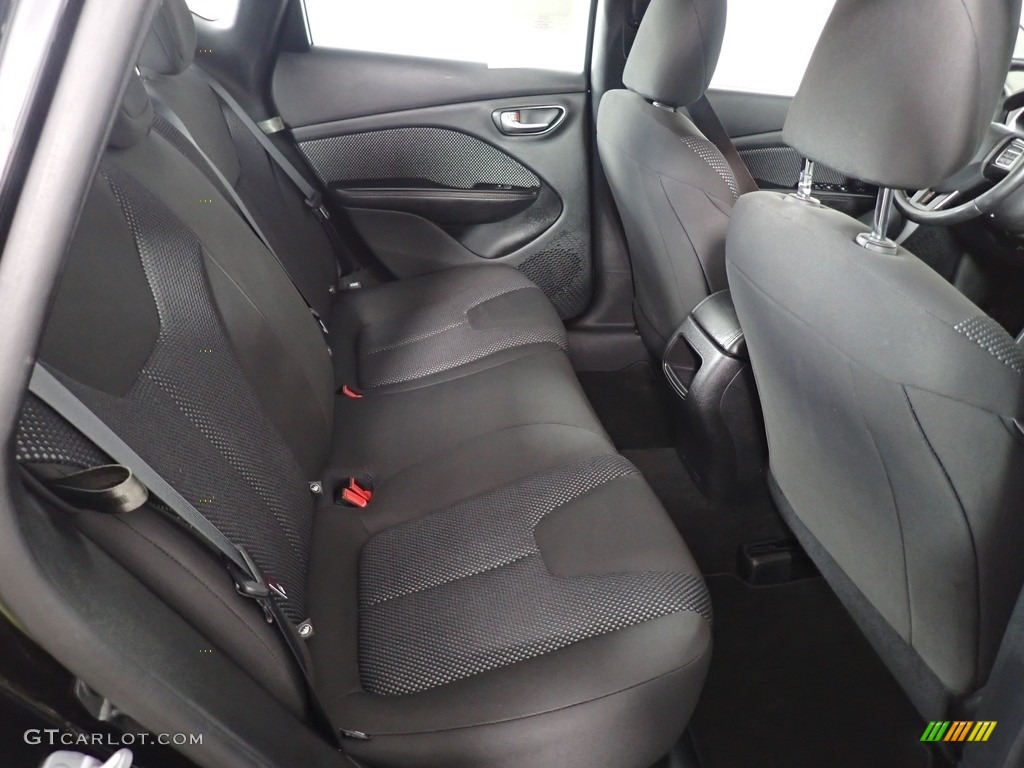 2016 Dart SXT - Pitch Black / Black photo #27