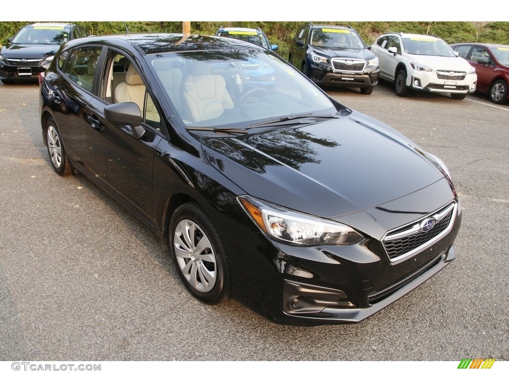 2019 Subaru Impreza 2.0i 5-Door Exterior Photos