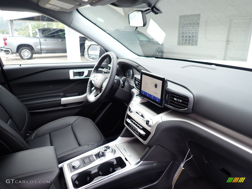 2020 Explorer XLT 4WD - Star White Metallic Tri-Coat / Ebony photo #13
