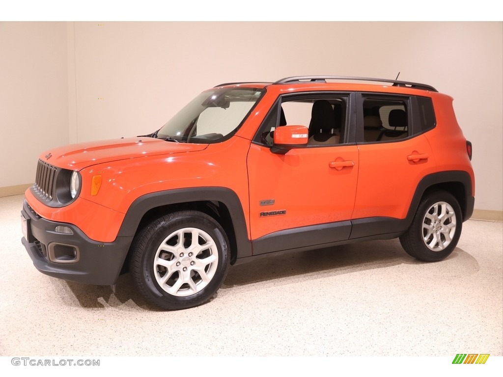 2016 Renegade Latitude 4x4 - Omaha Orange / Black/Sandstorm photo #3