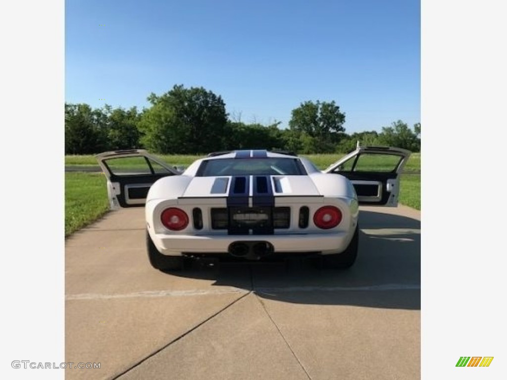 Centennial White 2005 Ford GT Standard GT Model Exterior Photo #139581372