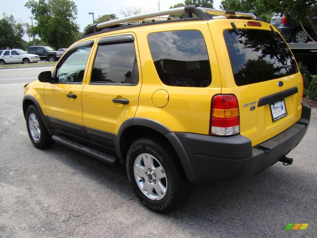 2003 Escape XLT V6 4WD - Chrome Yellow Metallic / Ebony Black photo #6