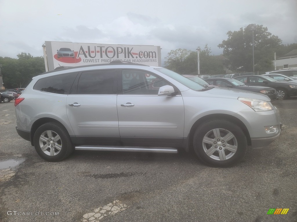 2010 Traverse LT AWD - Silver Ice Metallic / Ebony photo #2