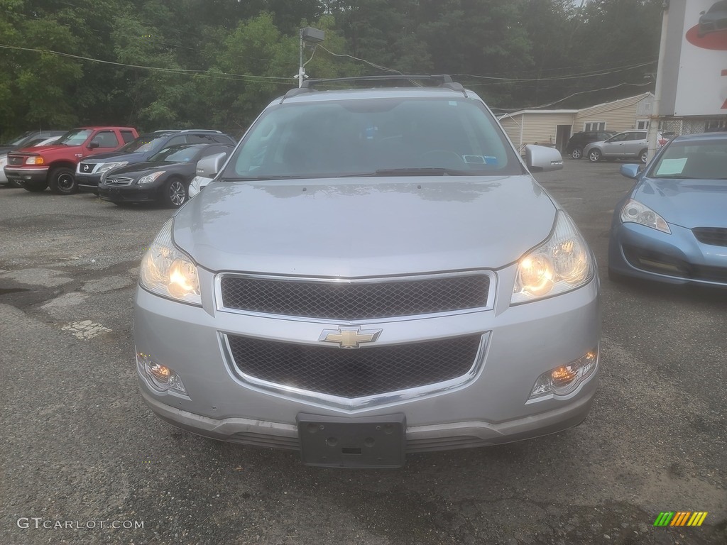 2010 Traverse LT AWD - Silver Ice Metallic / Ebony photo #7