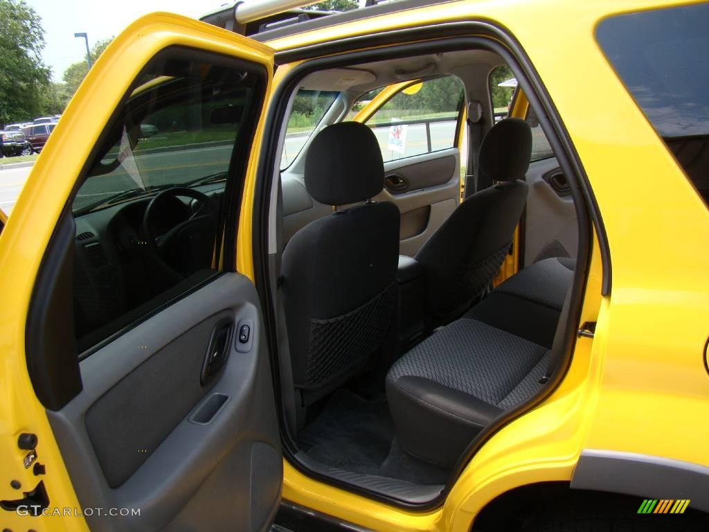 2003 Escape XLT V6 4WD - Chrome Yellow Metallic / Ebony Black photo #10