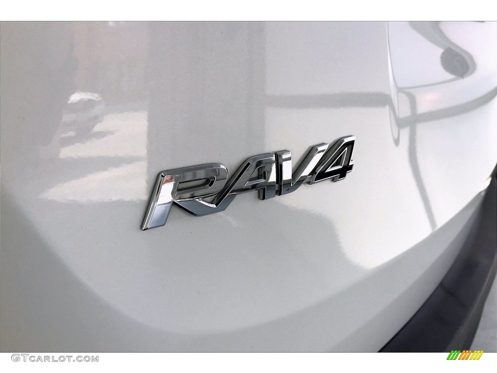 2013 Toyota RAV4 Limited Marks and Logos Photos
