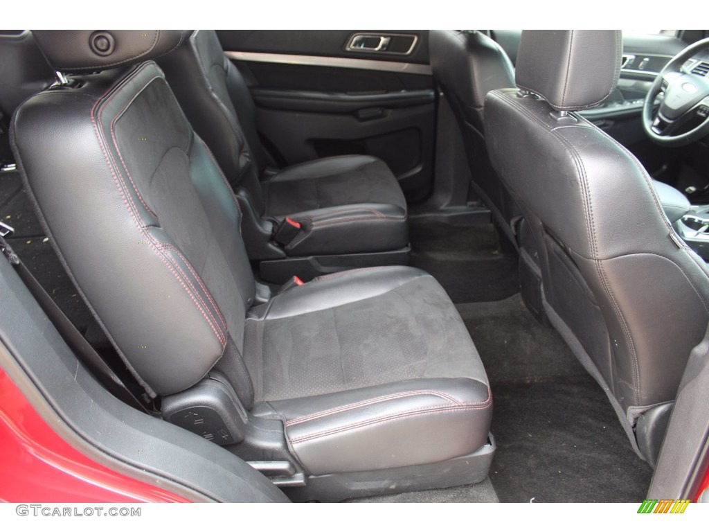 2018 Explorer XLT - Ruby Red / Ebony Black photo #30