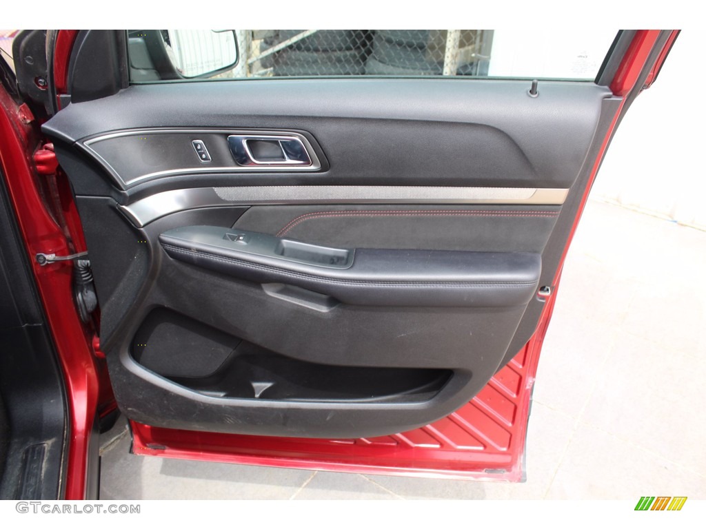 2018 Explorer XLT - Ruby Red / Ebony Black photo #31