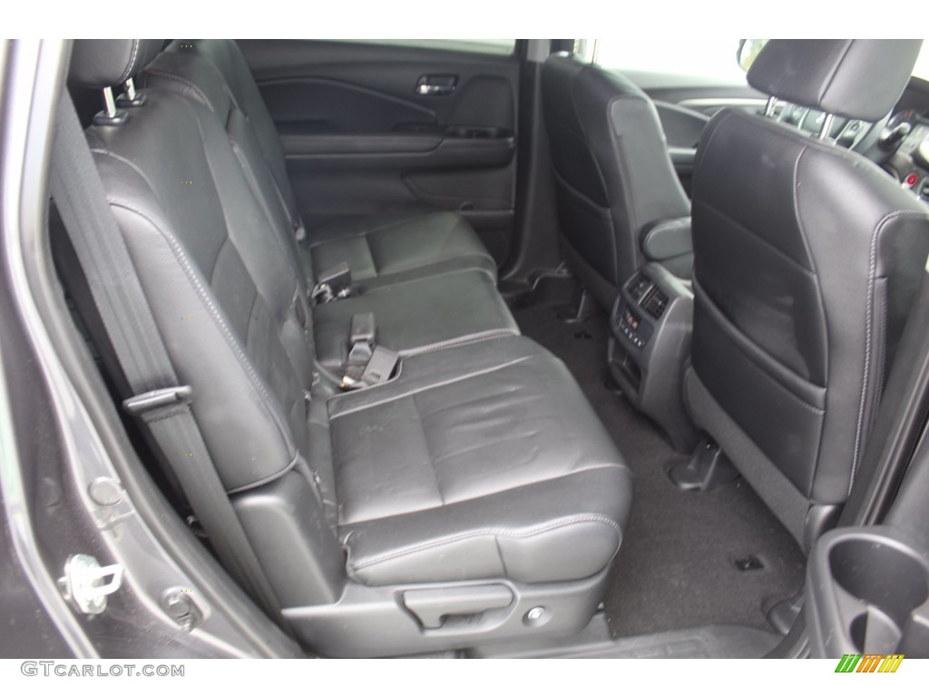 Black Interior 2017 Honda Pilot EX-L Photo #139589366