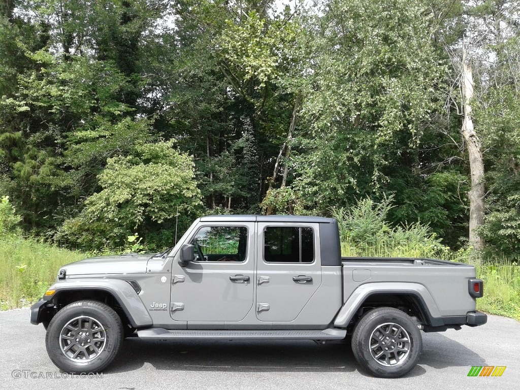 2021 Gladiator Overland 4x4 - Sting-Gray / Black photo #1