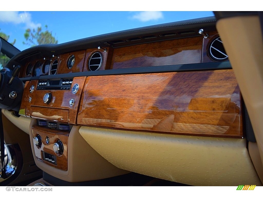 2010 Rolls-Royce Phantom Mansory Drophead Coupe Creme Light Dashboard Photo #139590275