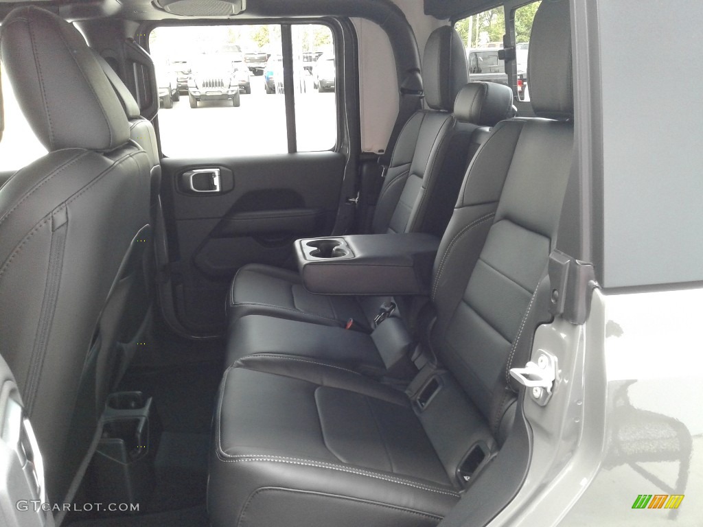 2021 Jeep Gladiator Overland 4x4 Rear Seat Photo #139590587