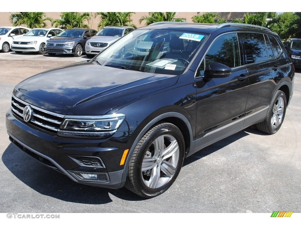 Deep Black Pearl 2018 Volkswagen Tiguan SEL Exterior Photo #139590593