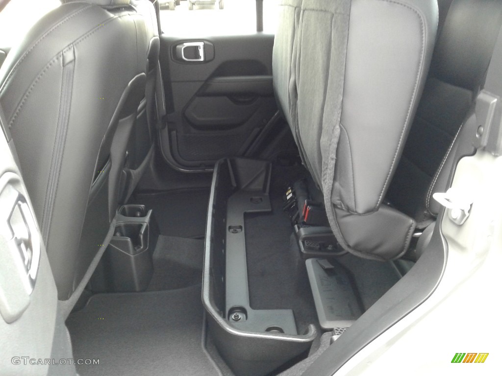 2021 Jeep Gladiator Overland 4x4 Rear Seat Photo #139590614