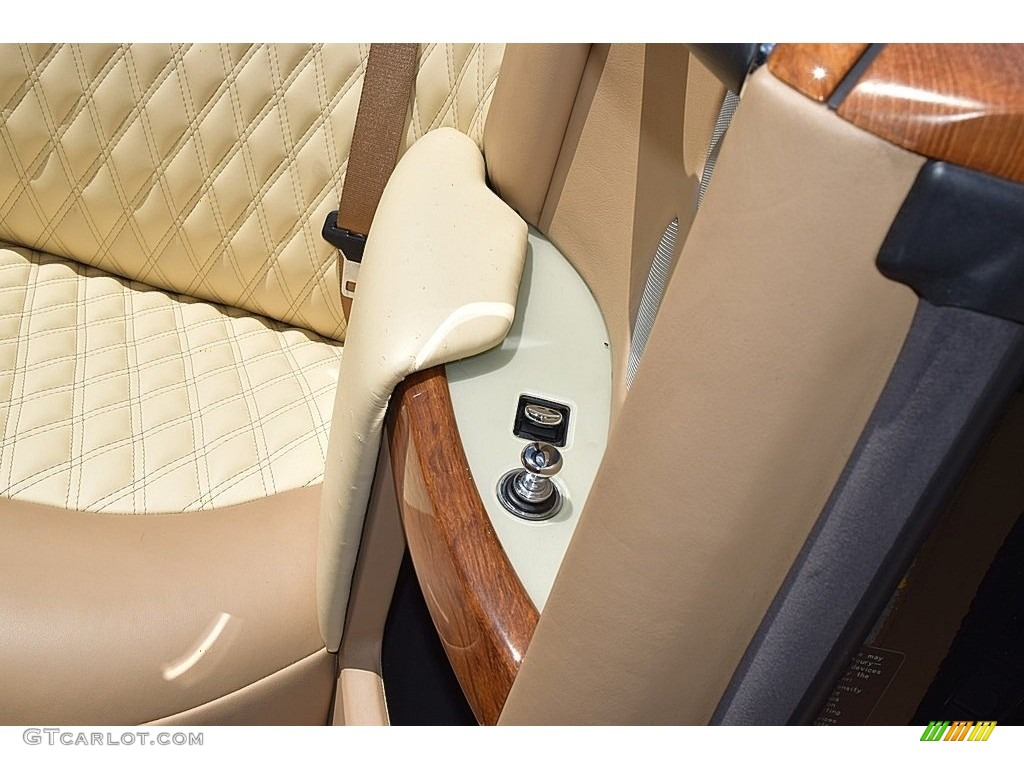 Creme Light Interior 2010 Rolls-Royce Phantom Mansory Drophead Coupe Photo #139590625