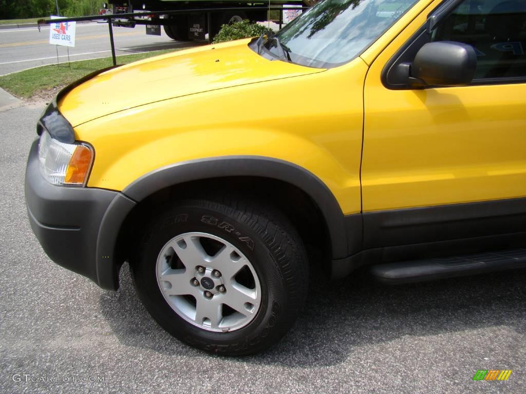 2003 Escape XLT V6 4WD - Chrome Yellow Metallic / Ebony Black photo #22