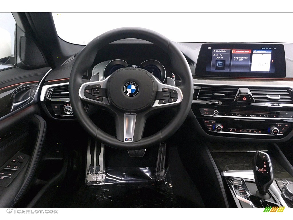 2017 5 Series 540i Sedan - Alpine White / Black photo #4
