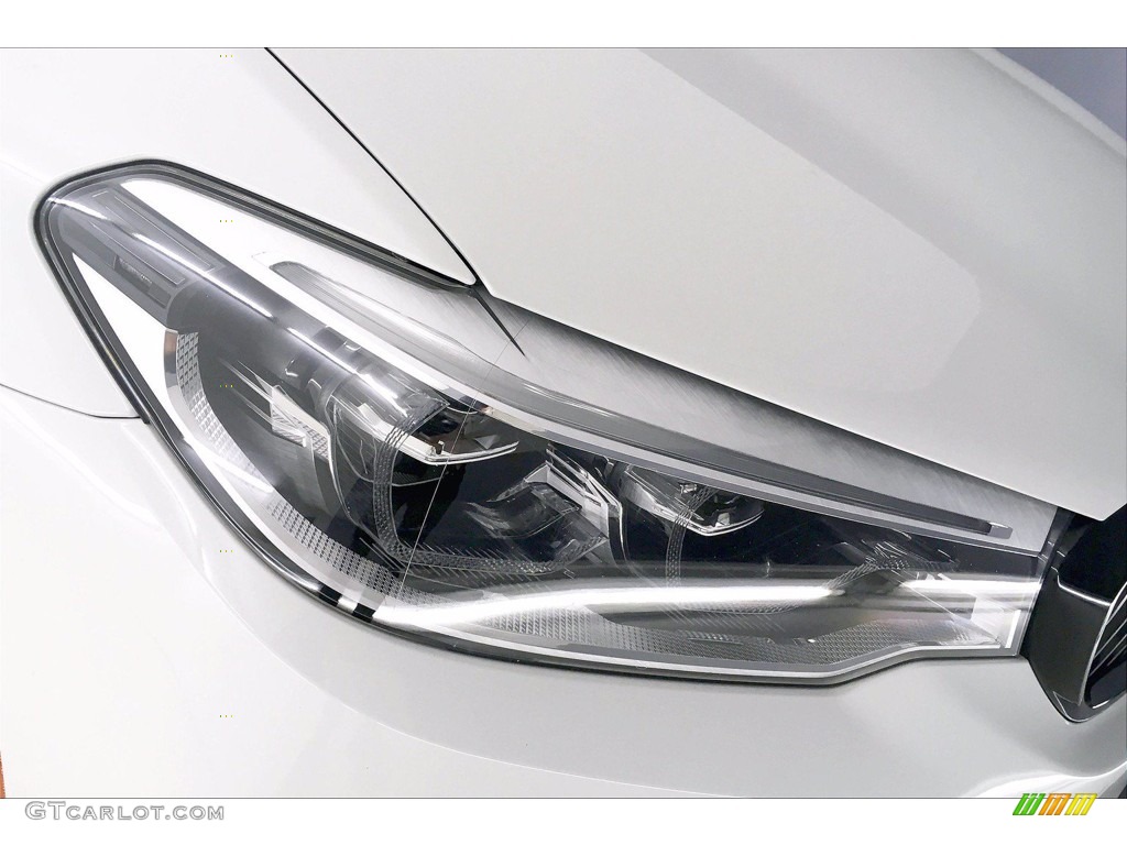 2017 5 Series 540i Sedan - Alpine White / Black photo #25