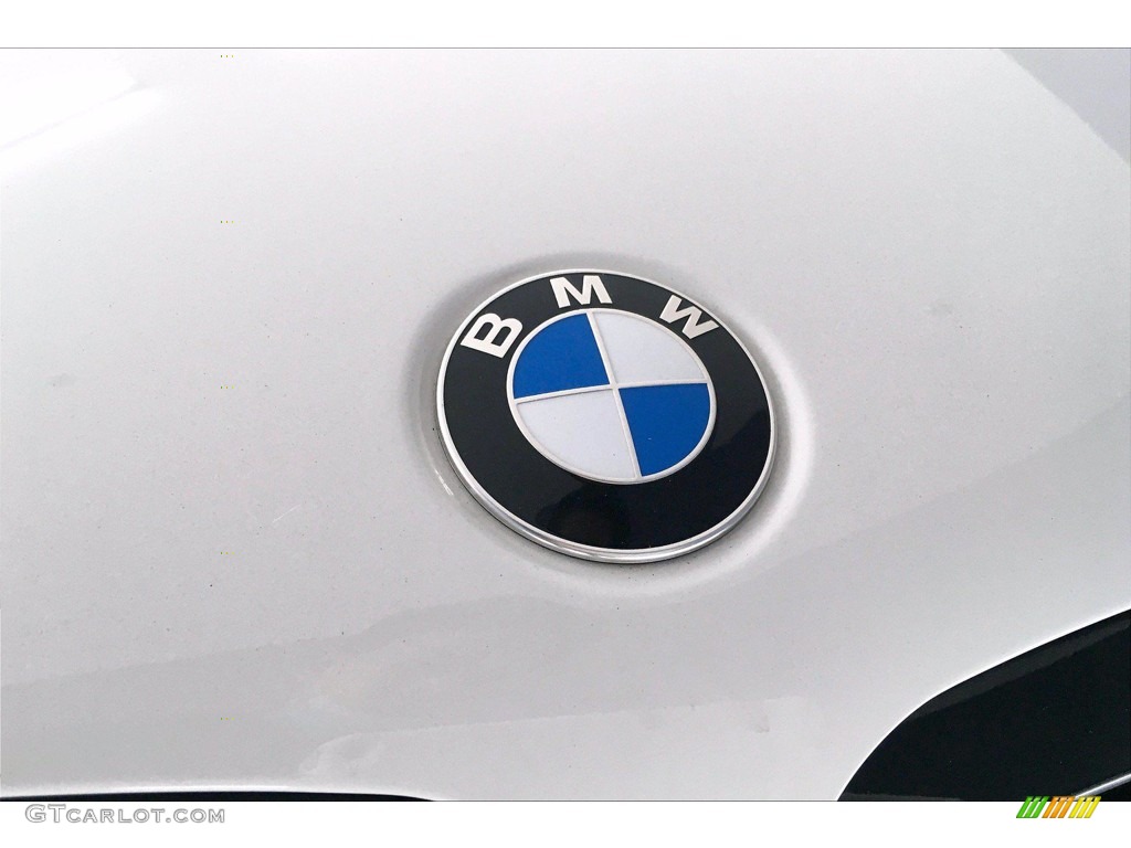 2017 5 Series 540i Sedan - Alpine White / Black photo #32