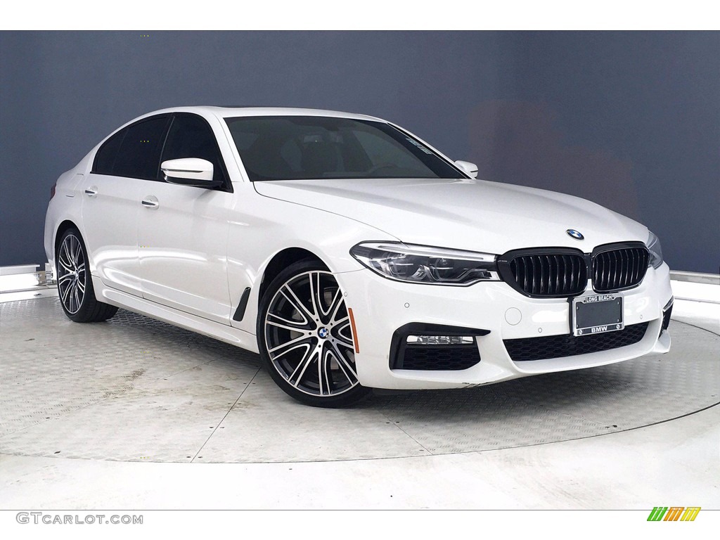 2017 5 Series 540i Sedan - Alpine White / Black photo #36