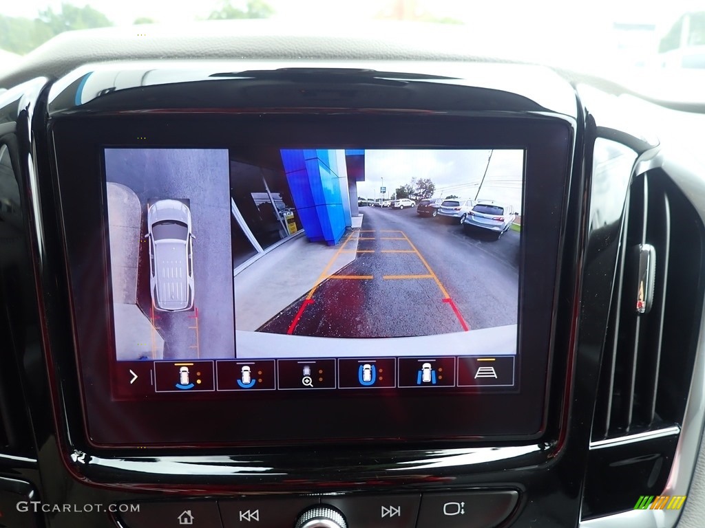 2020 Traverse LT AWD - Iridescent Pearl Tricoat / Dark Atmosphere/­Medium Ash Gray photo #17