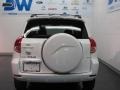 Super White - RAV4 4WD Photo No. 7