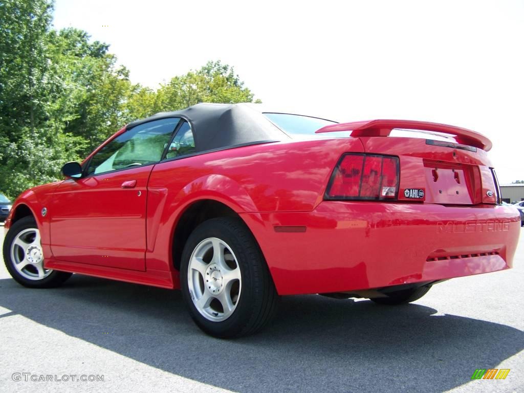2004 Mustang V6 Convertible - Torch Red / Dark Charcoal photo #5