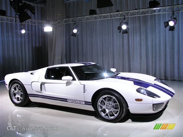 2005 GT  - Centennial White / Ebony Black photo #3