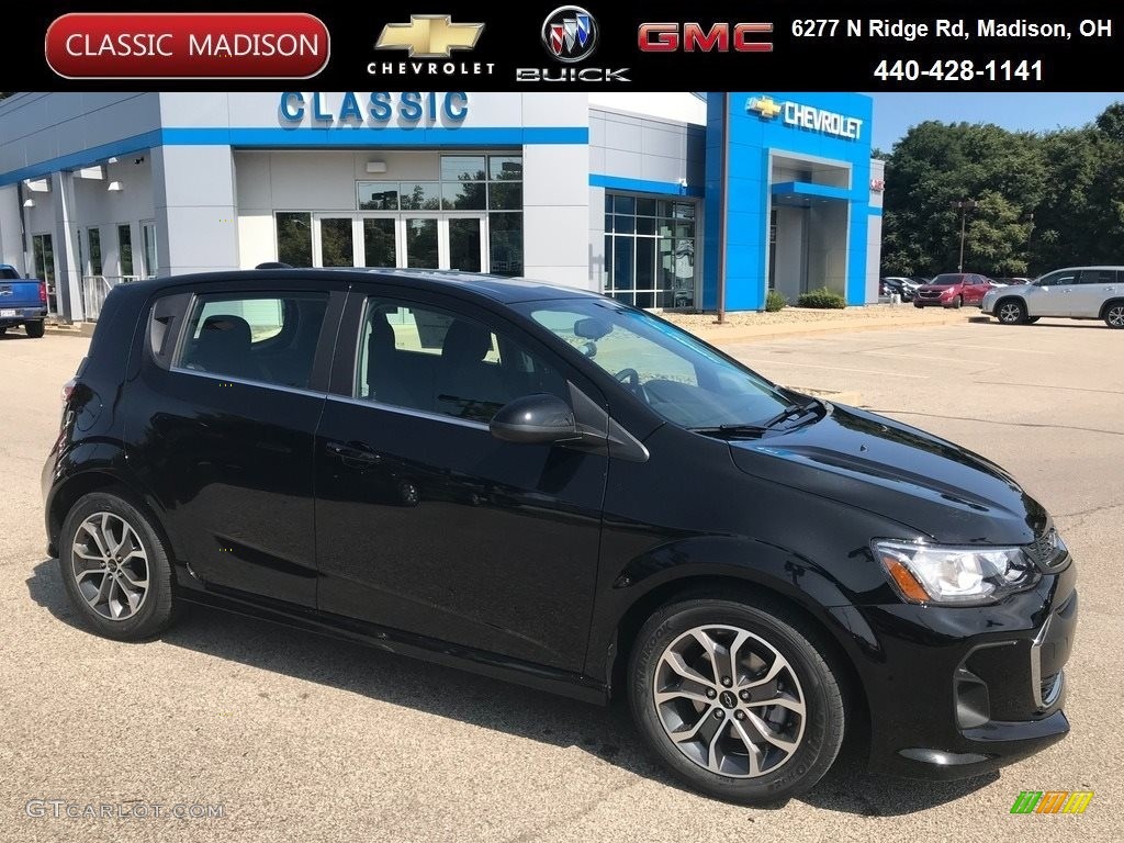 2020 Sonic LT Hatchback - Mosaic Black Metallic / Jet Black photo #1