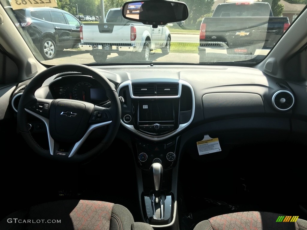 2020 Sonic LT Hatchback - Mosaic Black Metallic / Jet Black photo #3