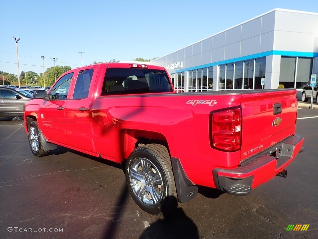 2017 Silverado 1500 Custom Double Cab 4x4 - Red Hot / Dark Ash/Jet Black photo #4