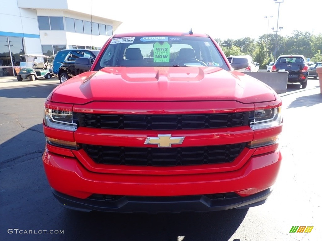 2017 Silverado 1500 Custom Double Cab 4x4 - Red Hot / Dark Ash/Jet Black photo #12