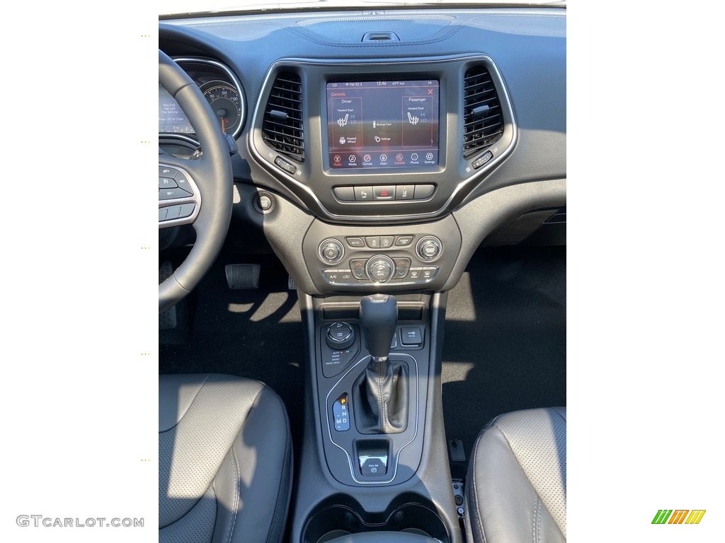 2021 Jeep Cherokee Latitude Lux 4x4 Controls Photo #139609407