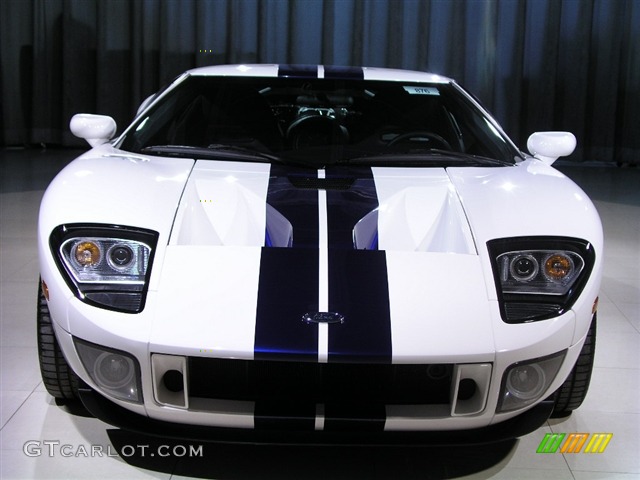 2005 GT  - Centennial White / Ebony Black photo #4