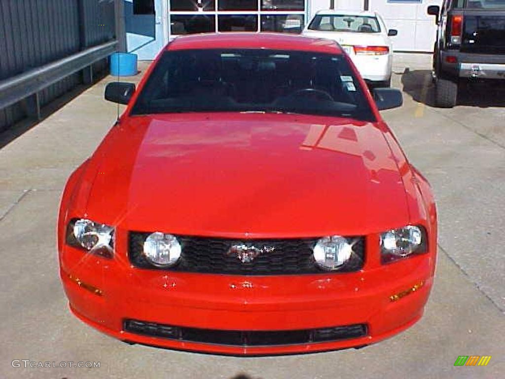 2006 Mustang GT Premium Coupe - Torch Red / Dark Charcoal photo #3