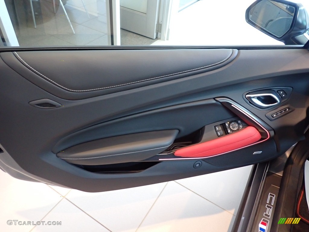 2021 Chevrolet Camaro SS Convertible Door Panel Photos