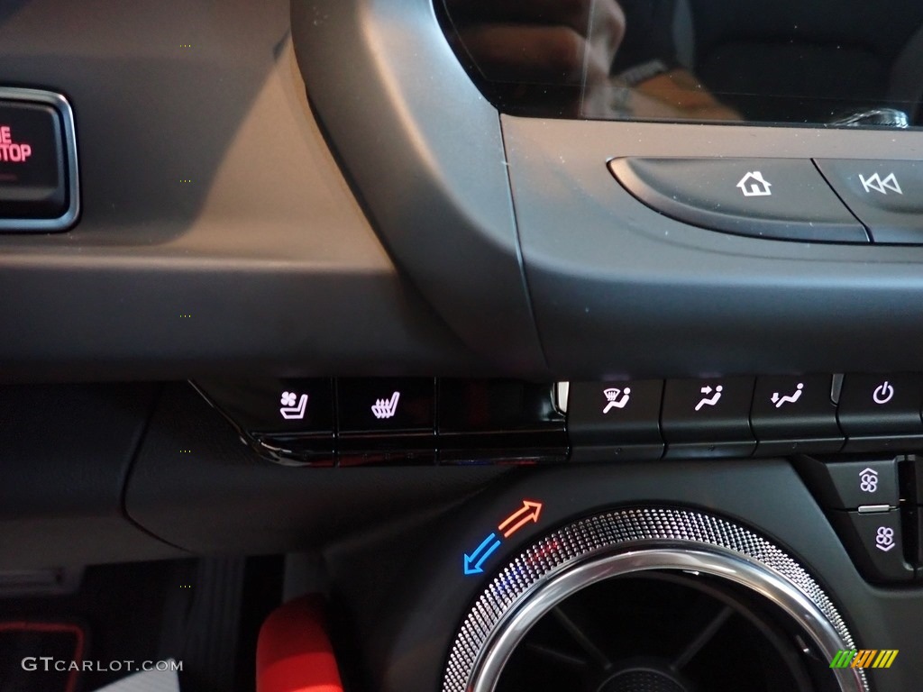 2021 Chevrolet Camaro SS Convertible Controls Photo #139612359