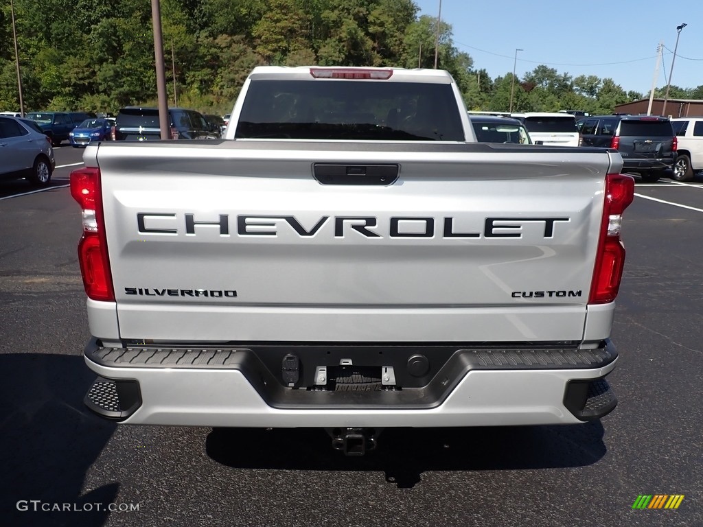 2020 Silverado 1500 Custom Double Cab 4x4 - Silver Ice Metallic / Jet Black photo #4